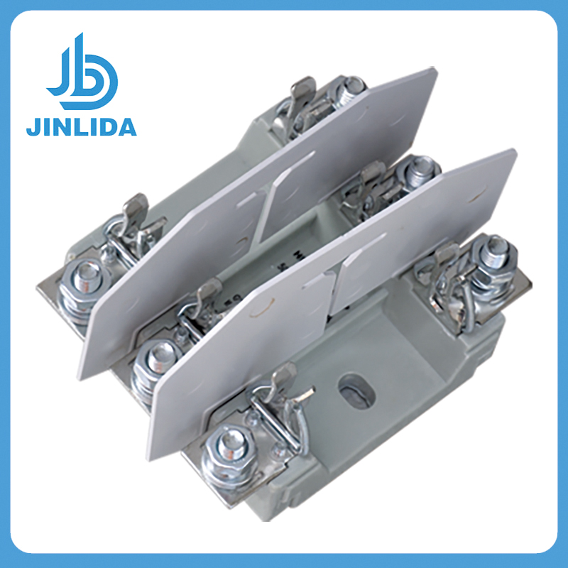 NH NT00模數(shù)化有填料方管刀型觸頭熔斷座